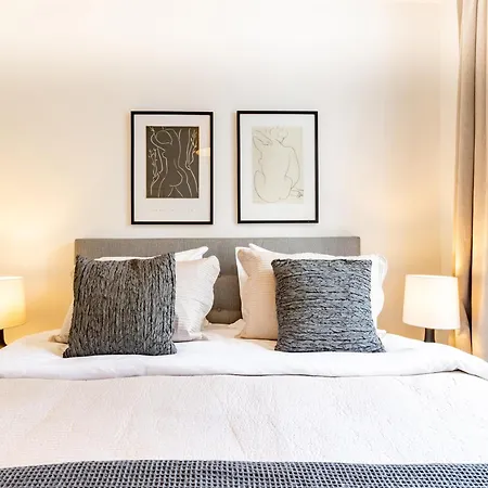 Shield 2 - Great In The Centre Of Appartement *